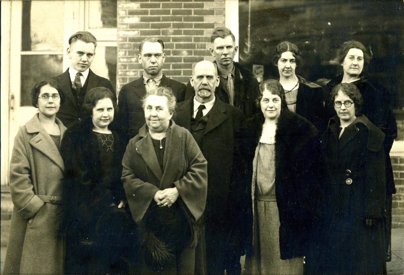Lyon immediate family (March 1927)
